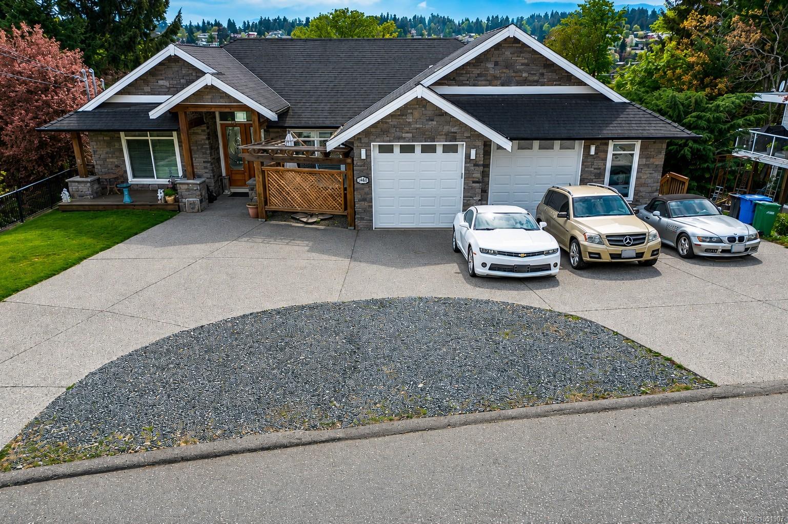 1460 Sherwood Dr — listing photo 2 of 83