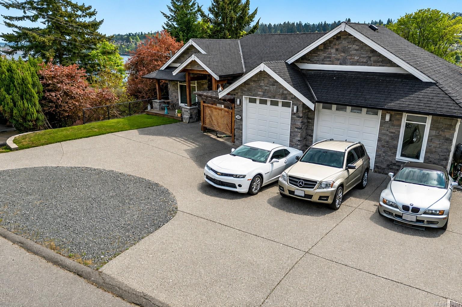 1460 Sherwood Dr — listing photo 4 of 83