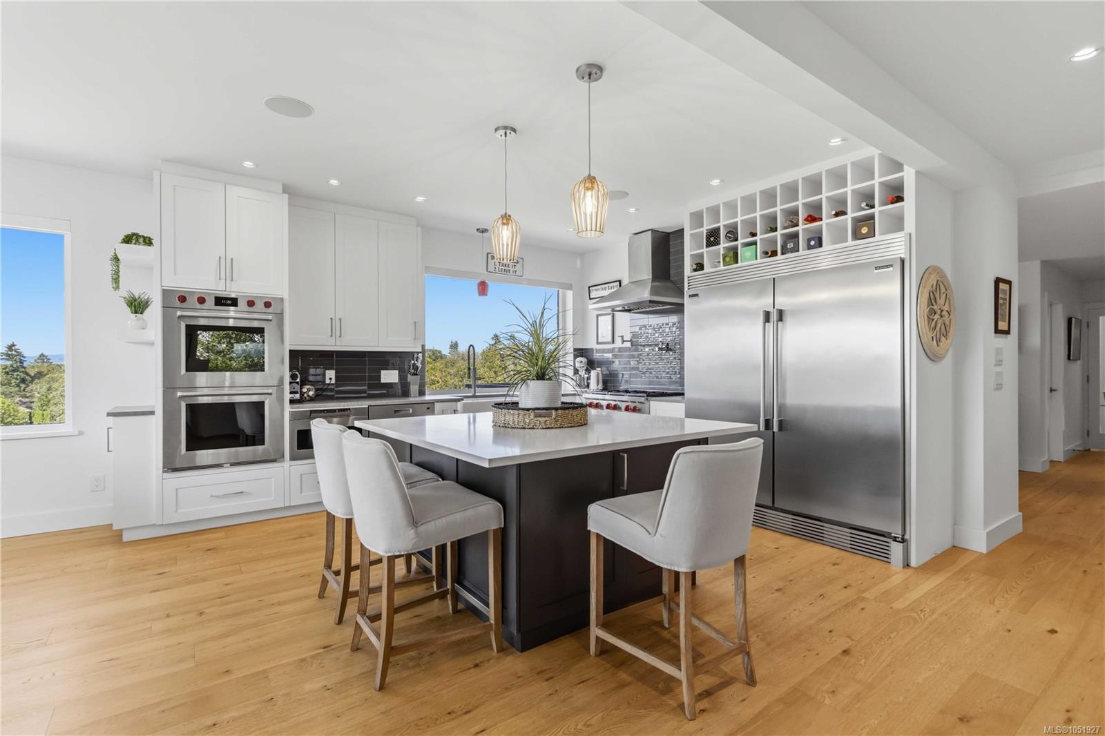B-3960 Cedar Hill Rd, Saanich