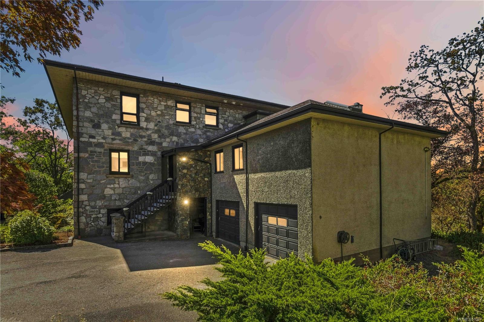 B-3960 Cedar Hill Rd — listing photo 4 of 60