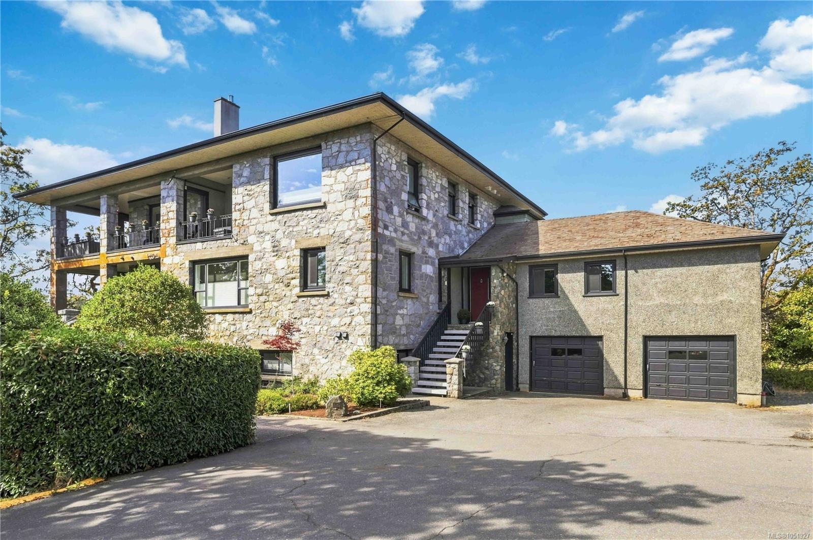 B-3960 Cedar Hill Rd — listing photo 5 of 60