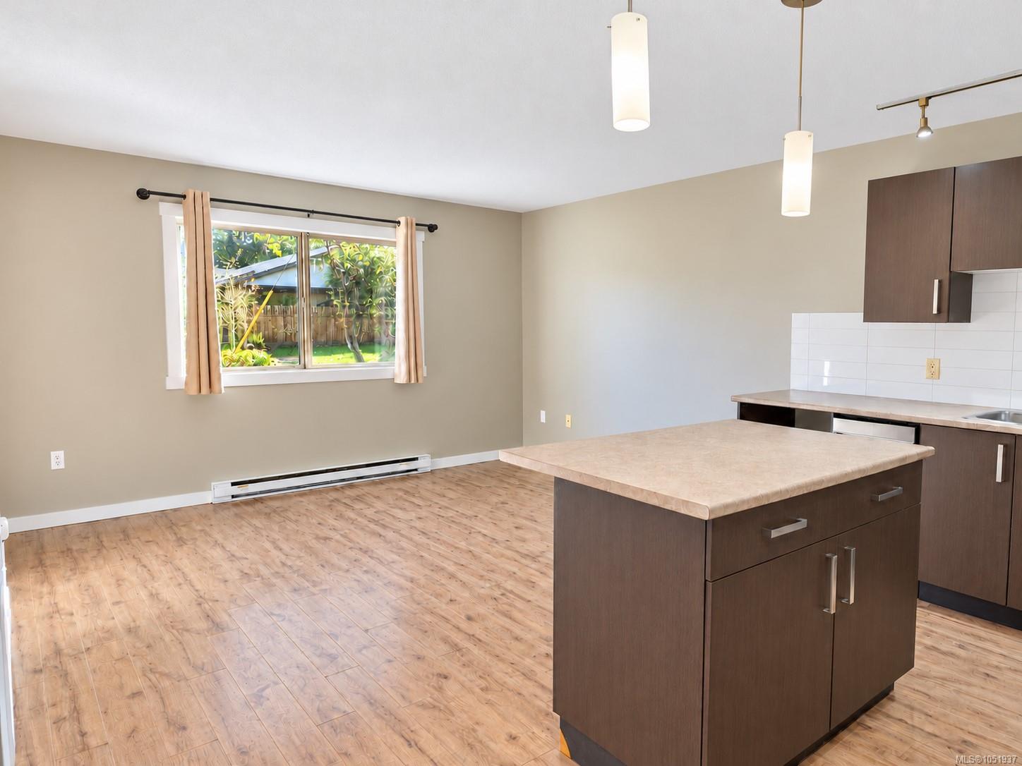 101-1600 Caspers Way — listing photo 4 of 23