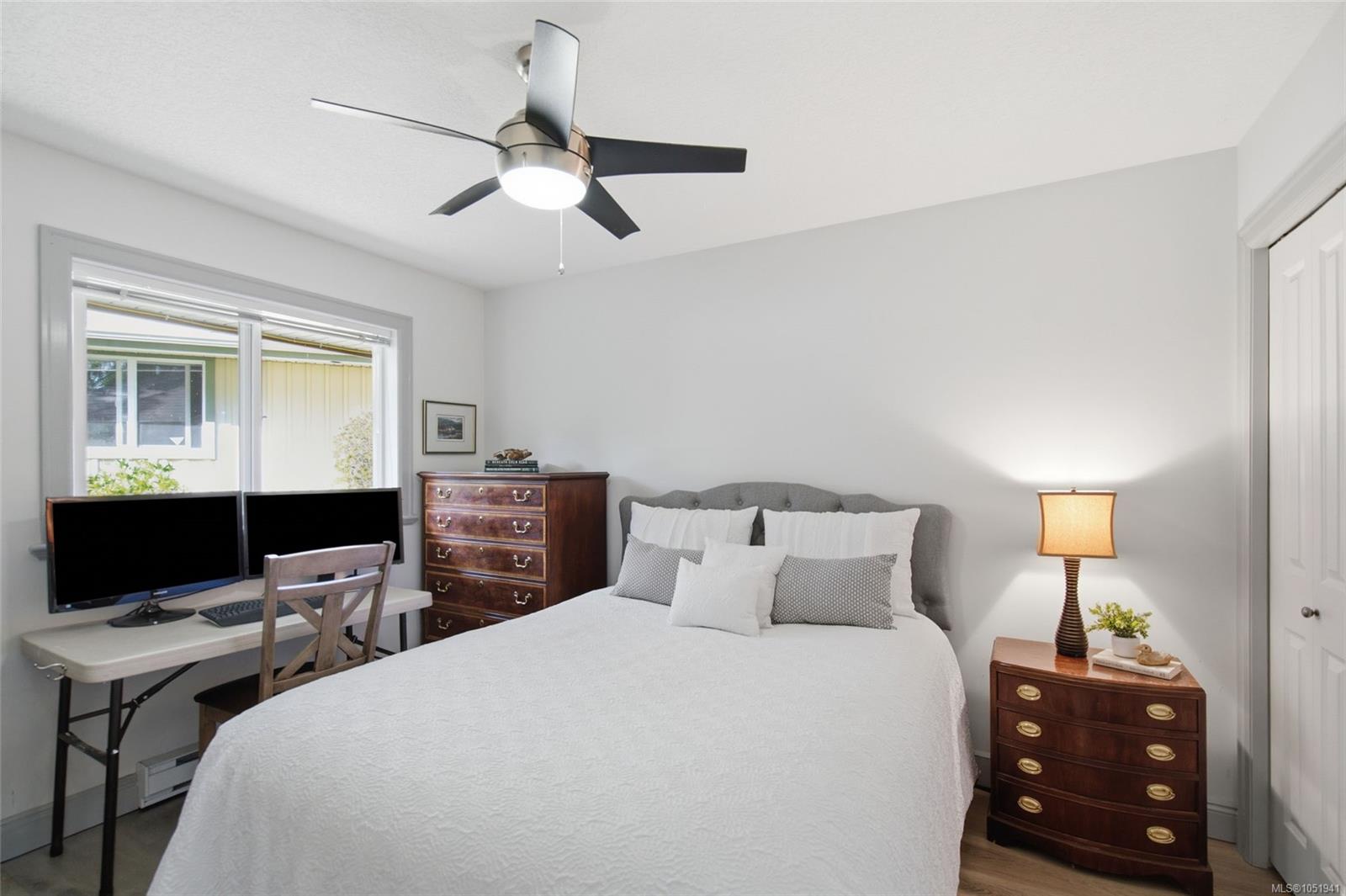 4-340 Young St — listing photo 8 of 29