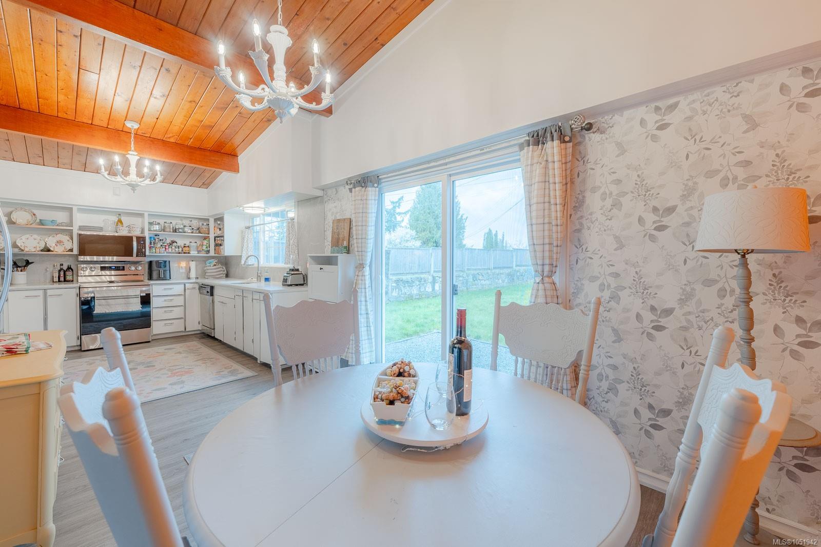 5032 Cherry Creek Rd — listing photo 14 of 47