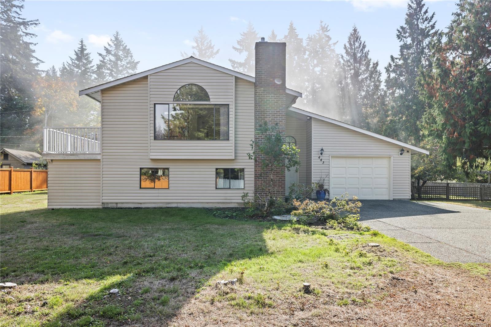 443 Hoylake Rd, Qualicum Beach