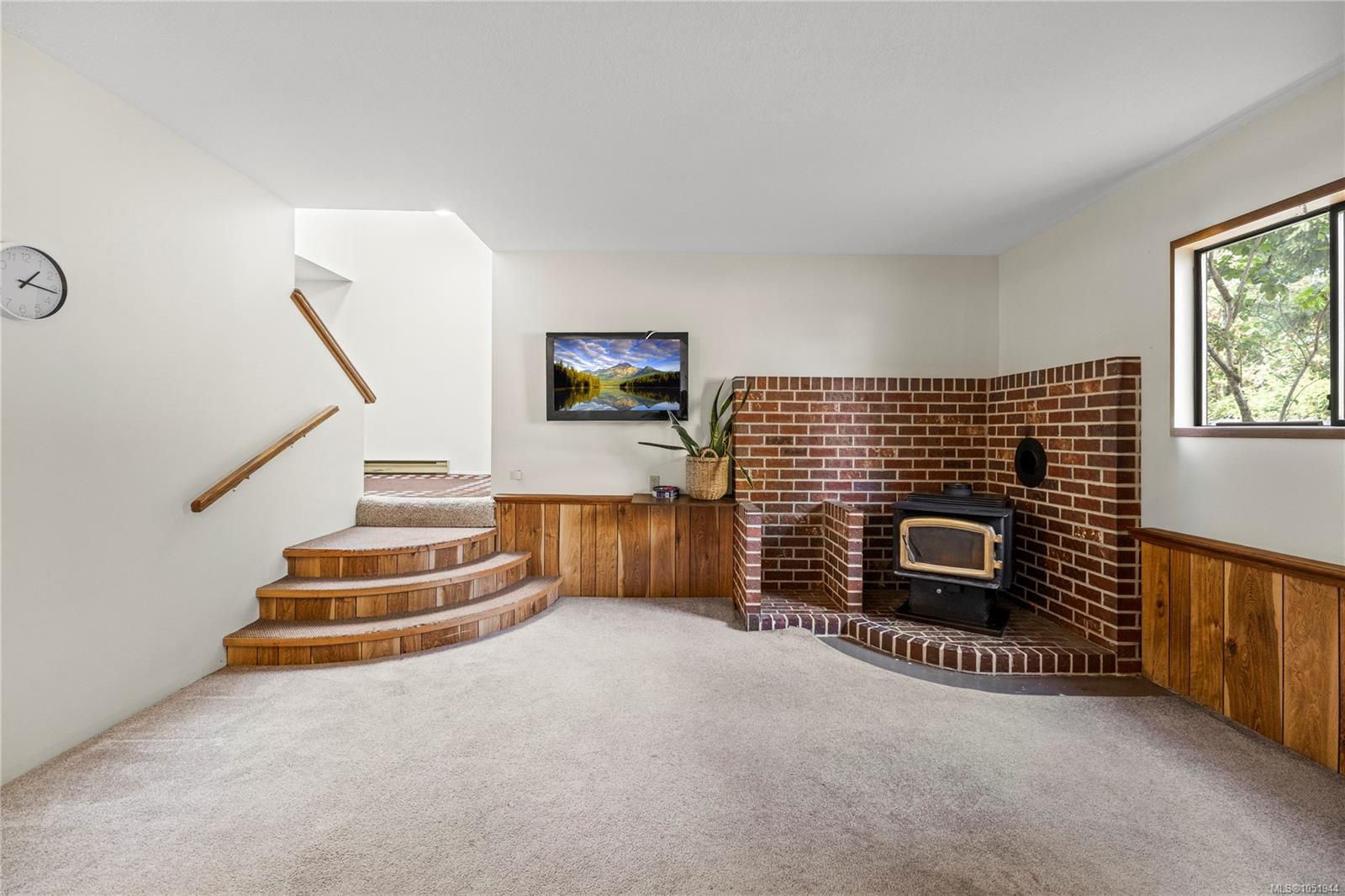 443 Hoylake Rd — listing photo 7 of 35
