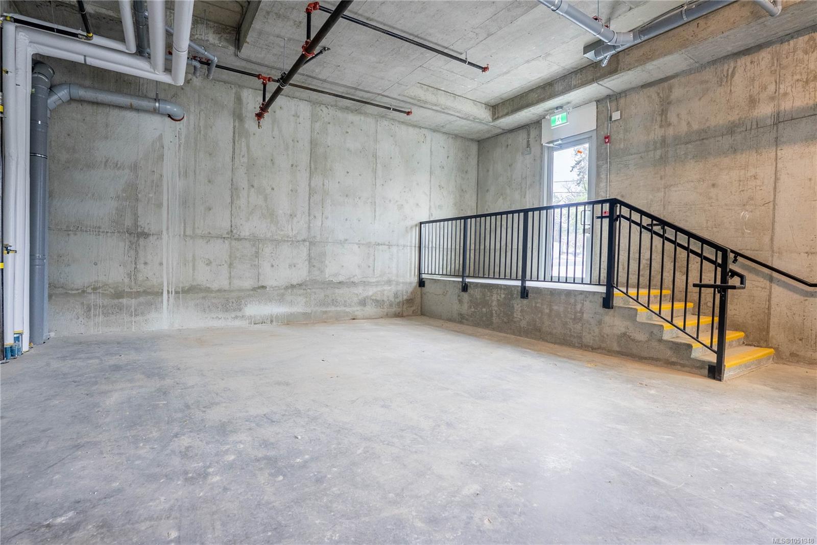 103-258 Helmcken Rd — listing photo 11 of 18