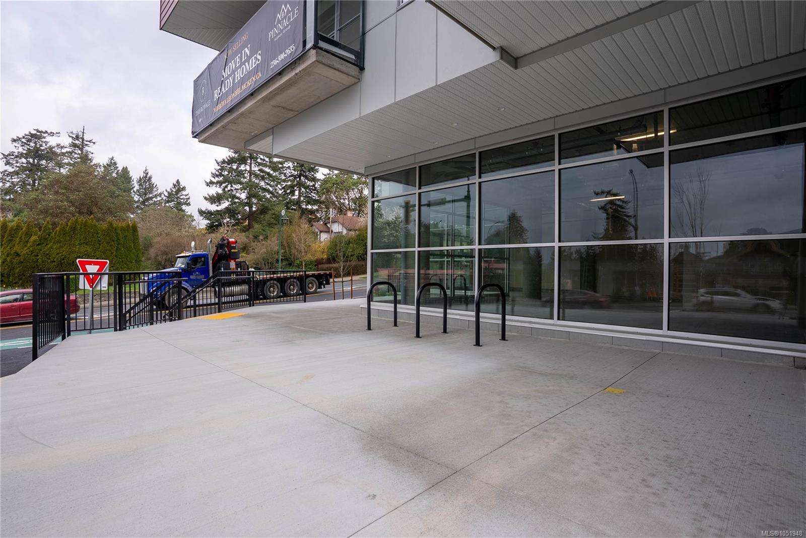 103-258 Helmcken Rd — listing photo 12 of 18