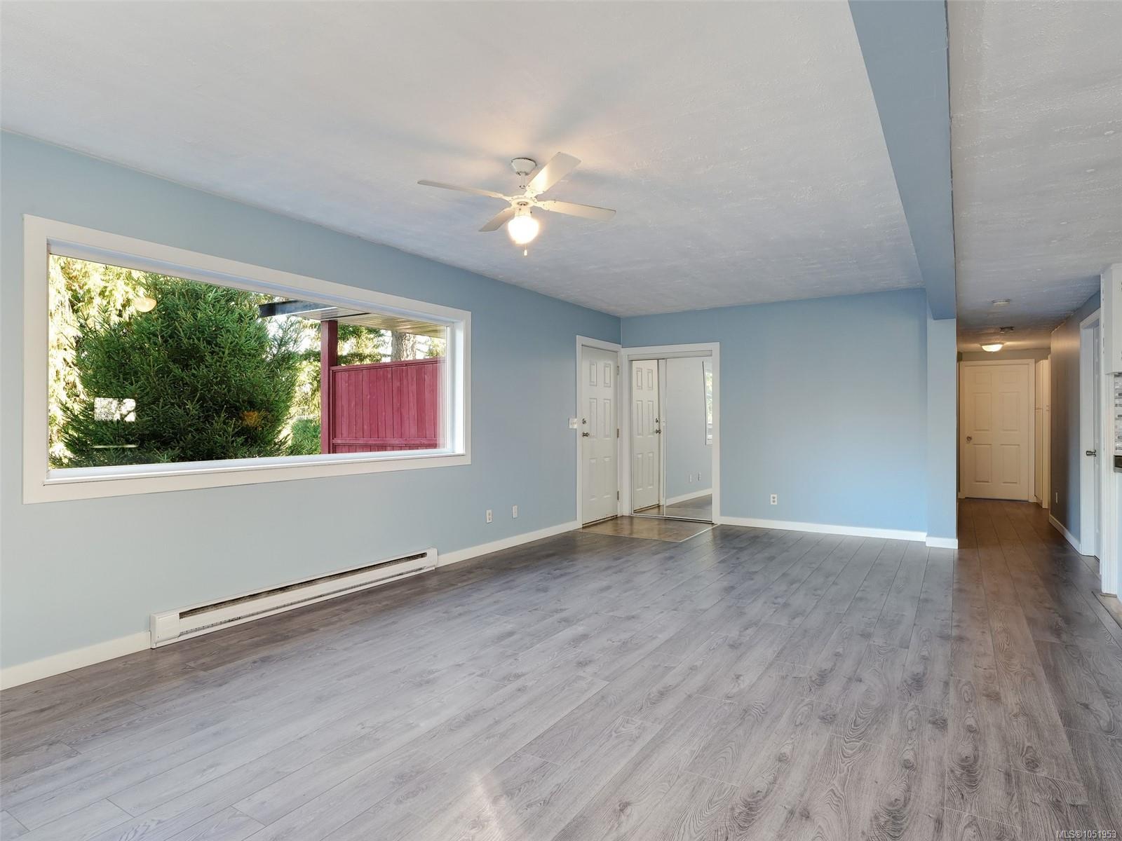 6609 Helgesen Rd — listing photo 4 of 35