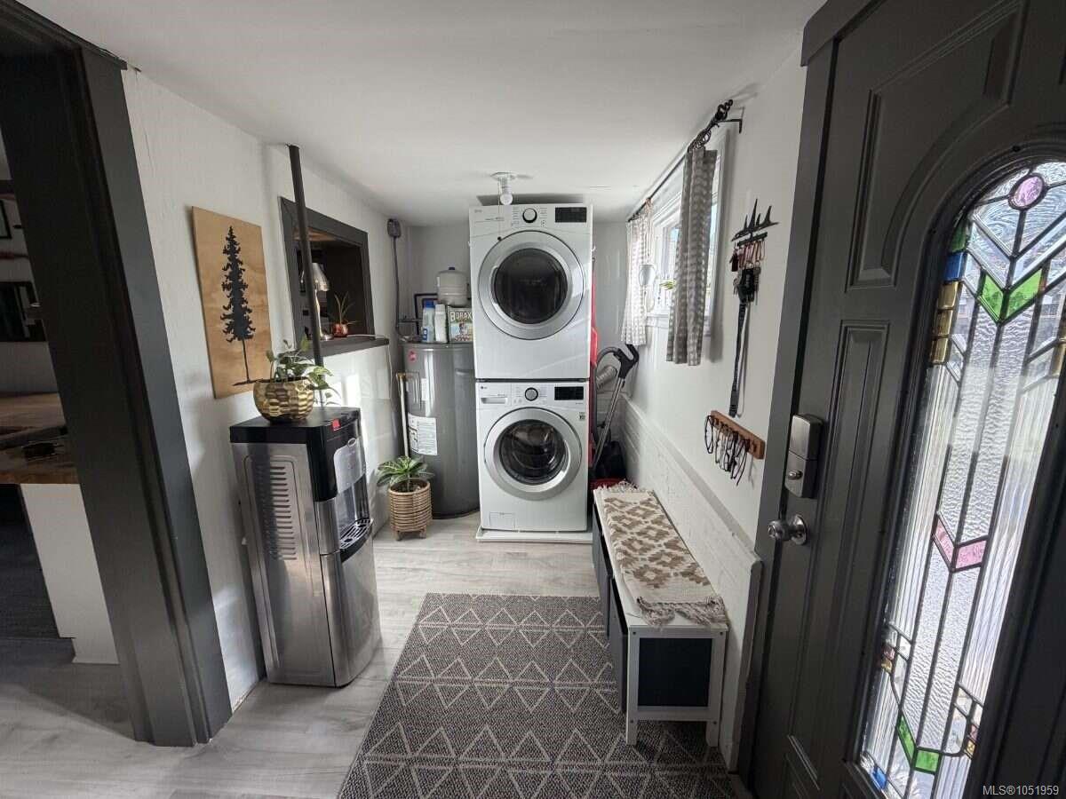 726 Bruce Ave — listing photo 9 of 29
