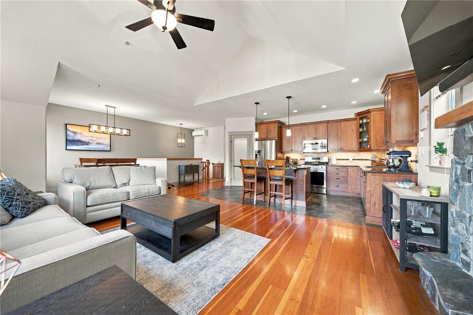 4820 Bridgewood Close, Nanaimo