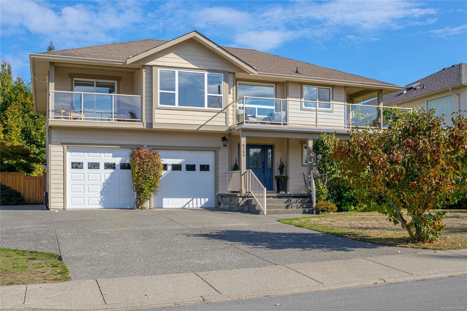 6309 Central Saanich Rd — listing photo 2 of 91