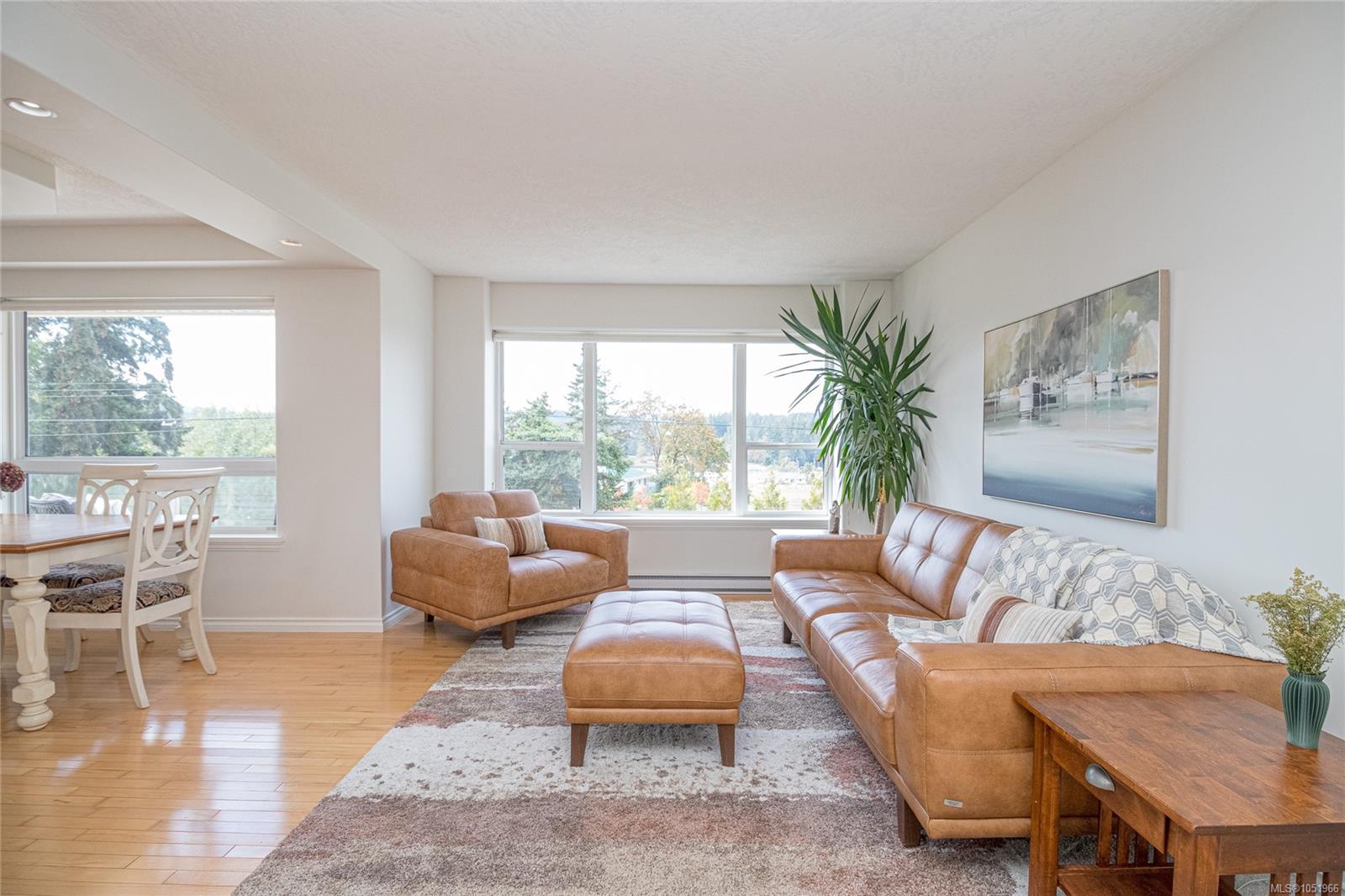 6309 Central Saanich Rd — listing photo 10 of 91