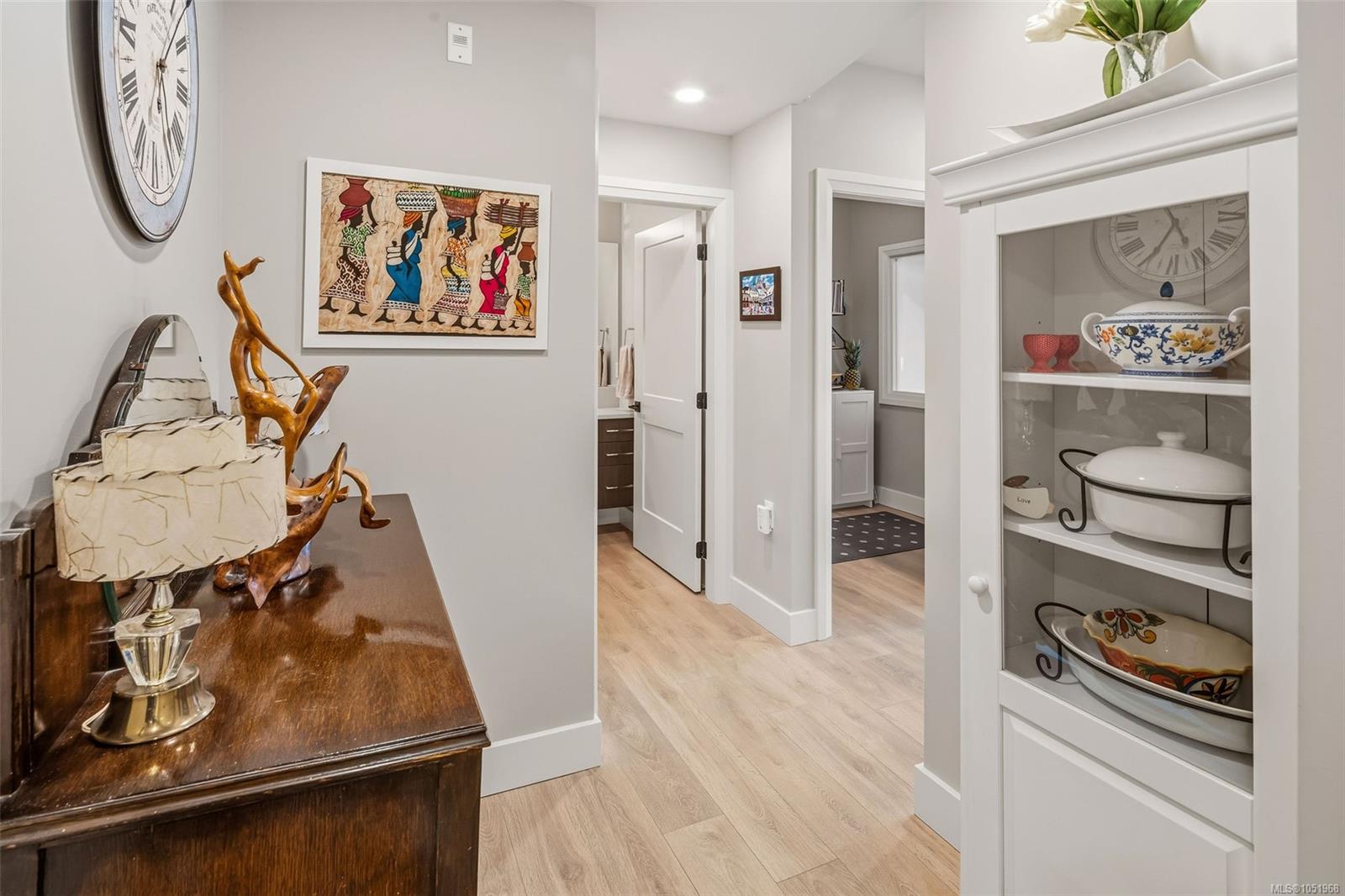 207-741 Travino Lane — listing photo 6 of 42