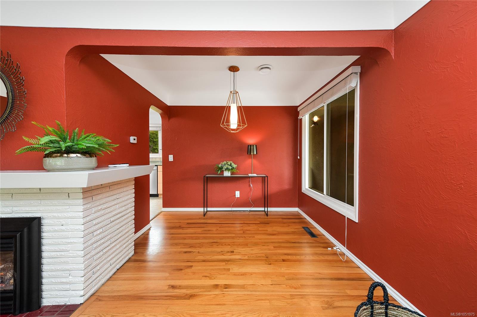 3213 Aldridge St — listing photo 8 of 33