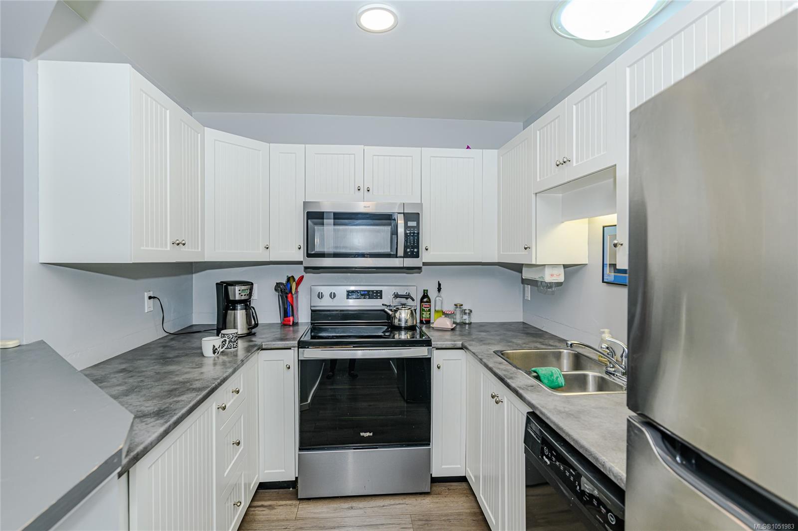 54-2070 Amelia Ave — listing photo 13 of 32