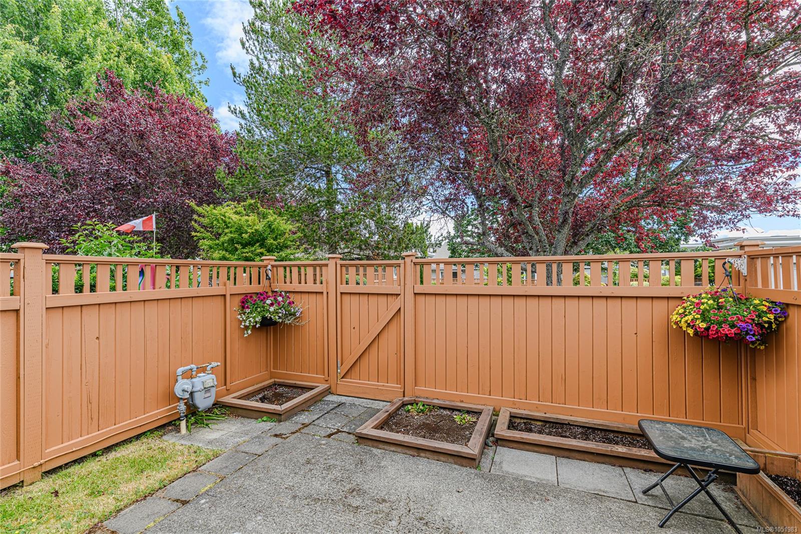 54-2070 Amelia Ave — listing photo 7 of 32