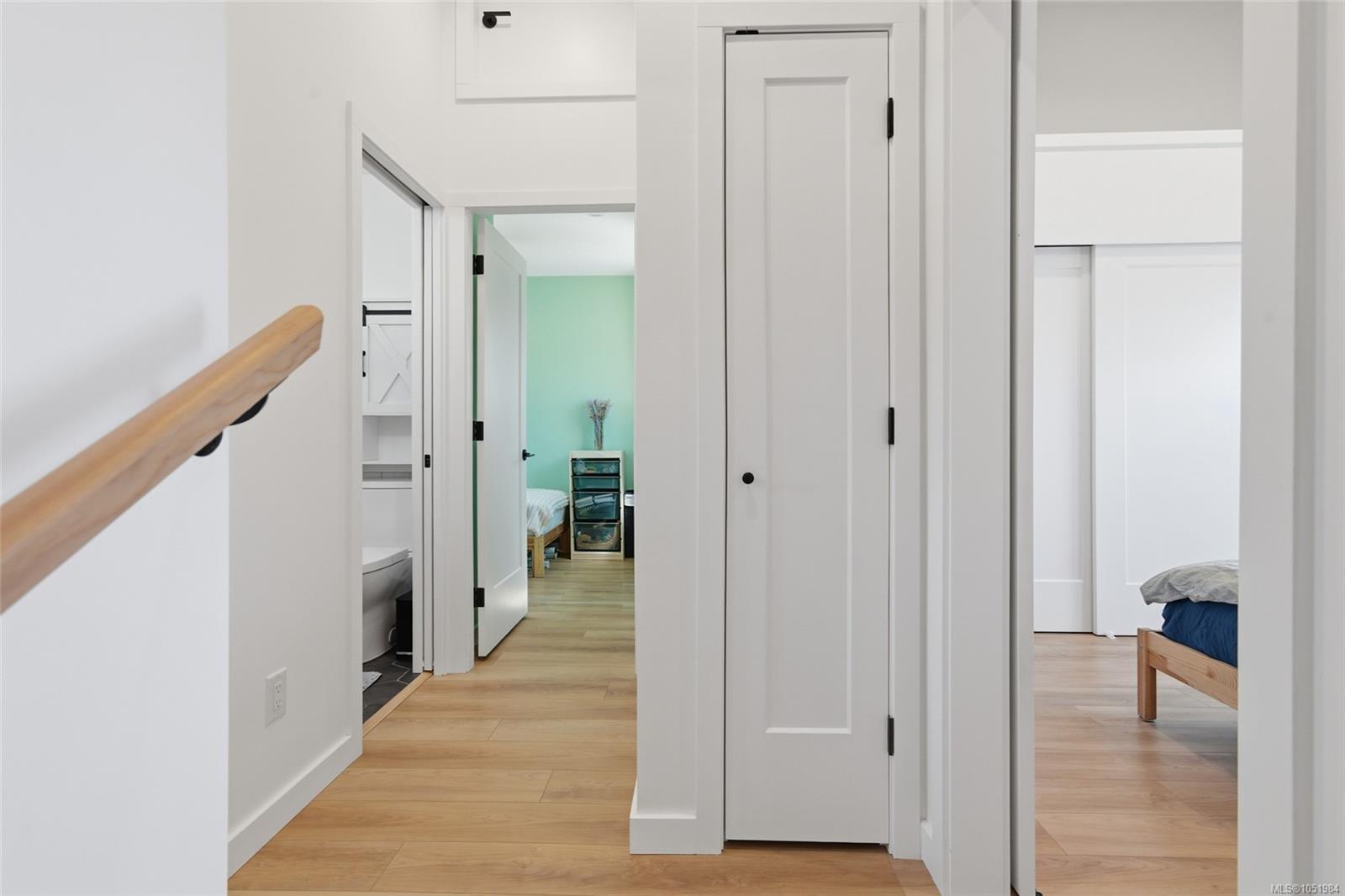 2616 3rd Ave — listing photo 10 of 31