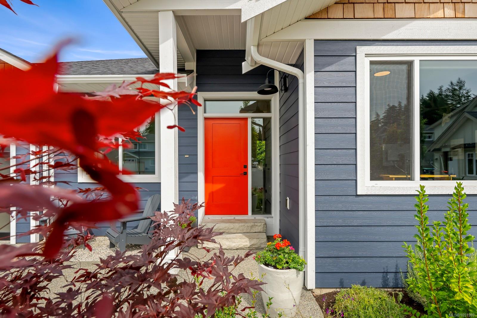 280 Weaver Pl — listing photo 4 of 76