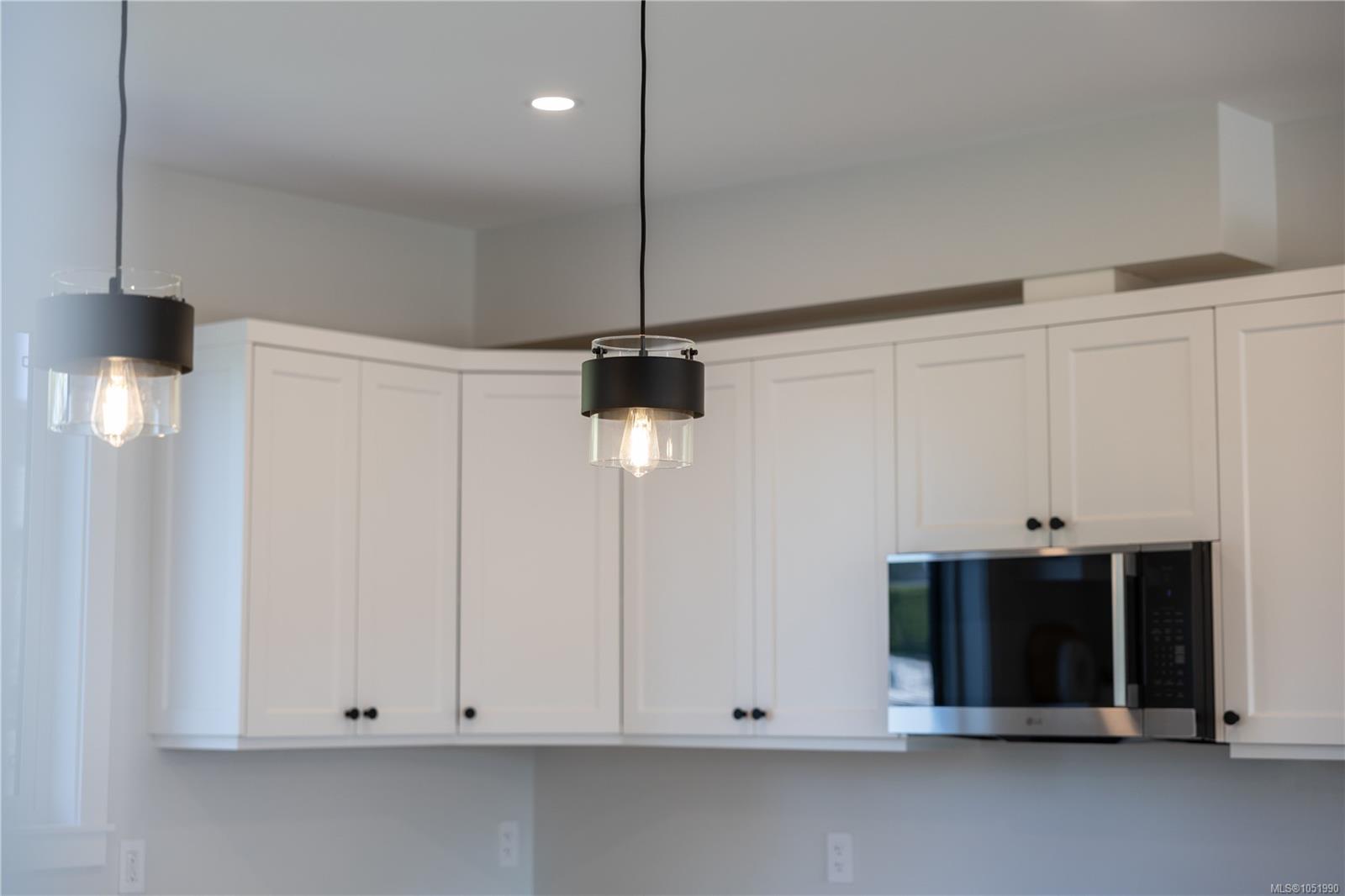 2022 Galerno Rd — listing photo 7 of 55