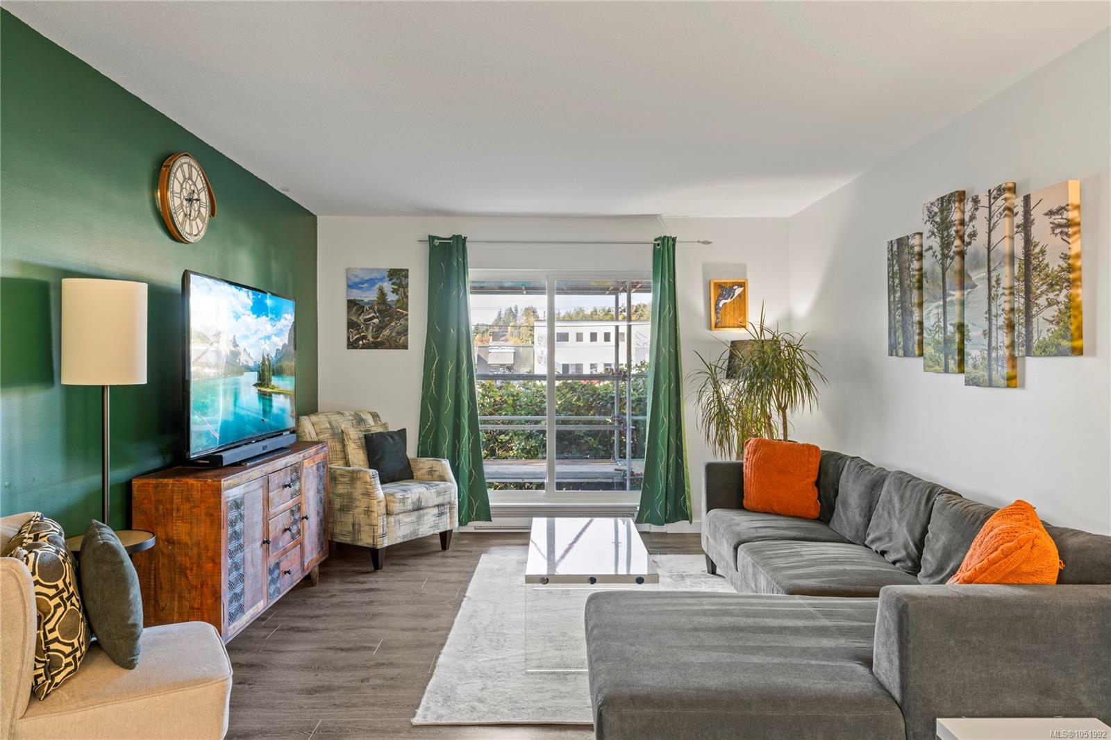 214-3185 Barons Rd — listing photo 3 of 29