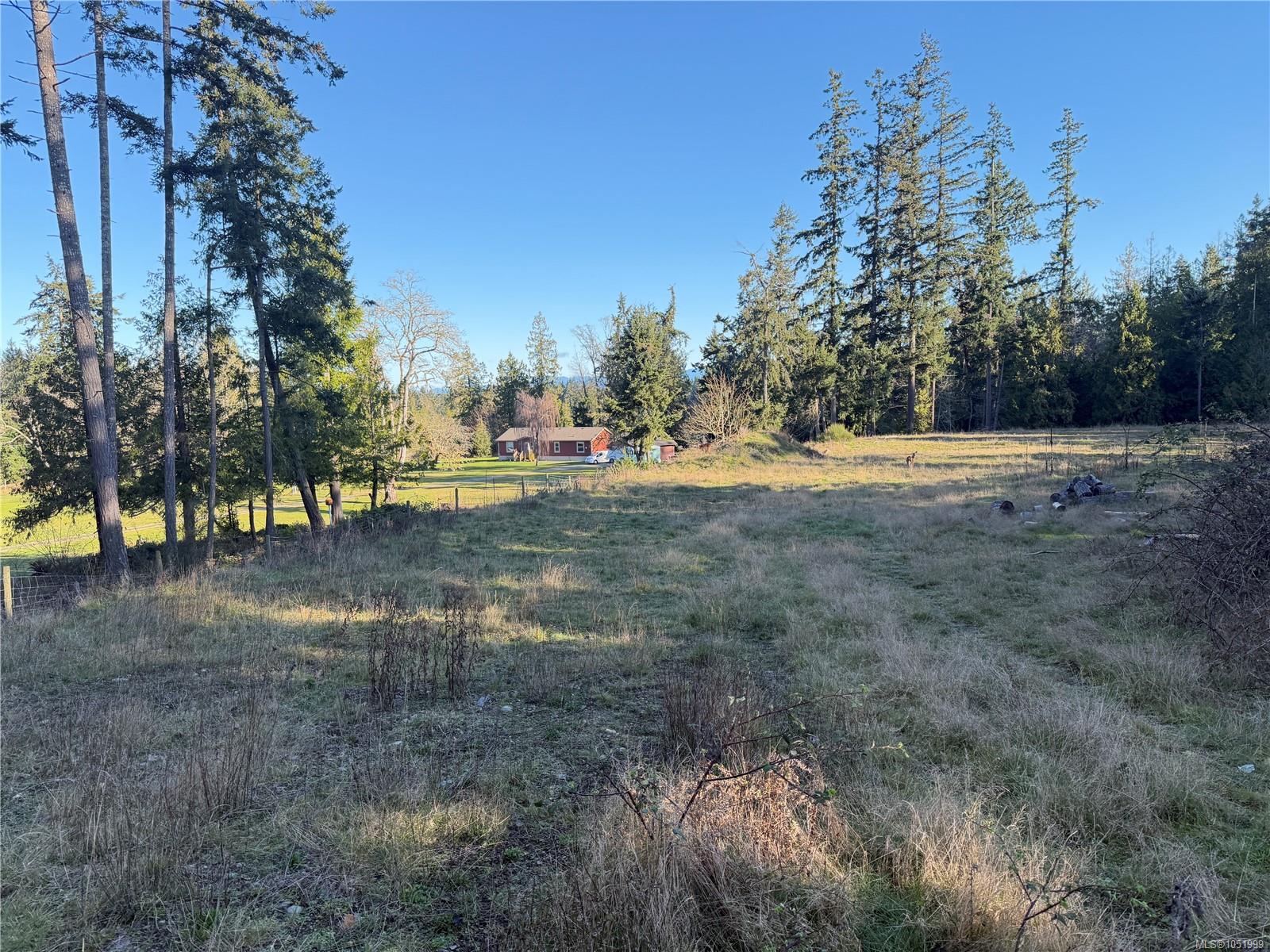 961 Island Hwy — listing photo 8 of 9