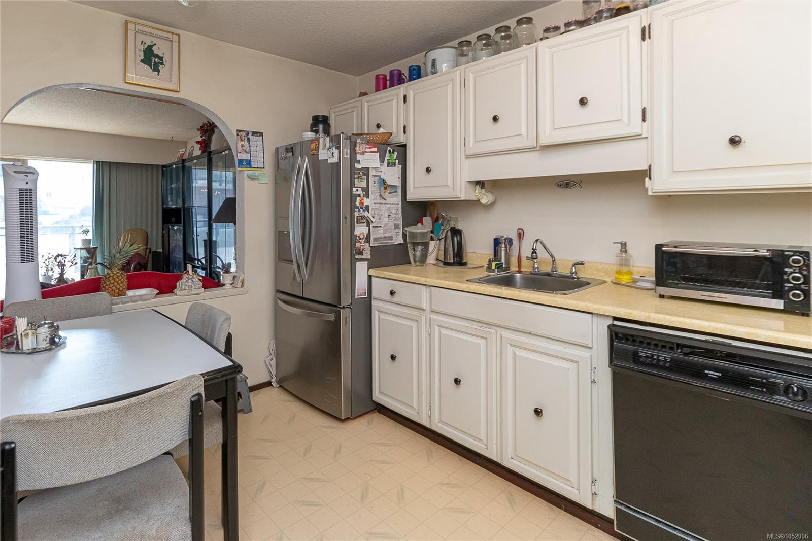 312-1545 Pandora Ave — listing photo 12 of 31