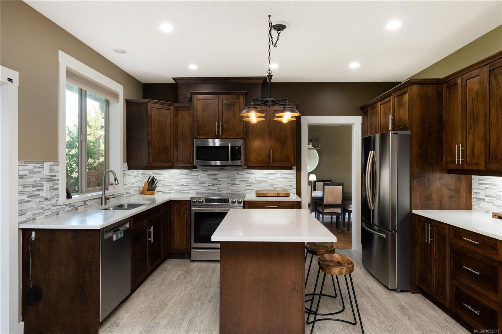 3646 Soren Pl — listing photo 12 of 50