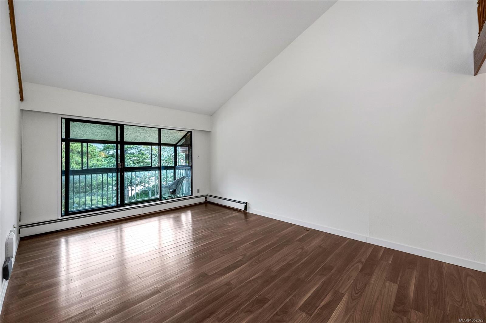 419-1009 McKenzie Ave — listing photo 5 of 35