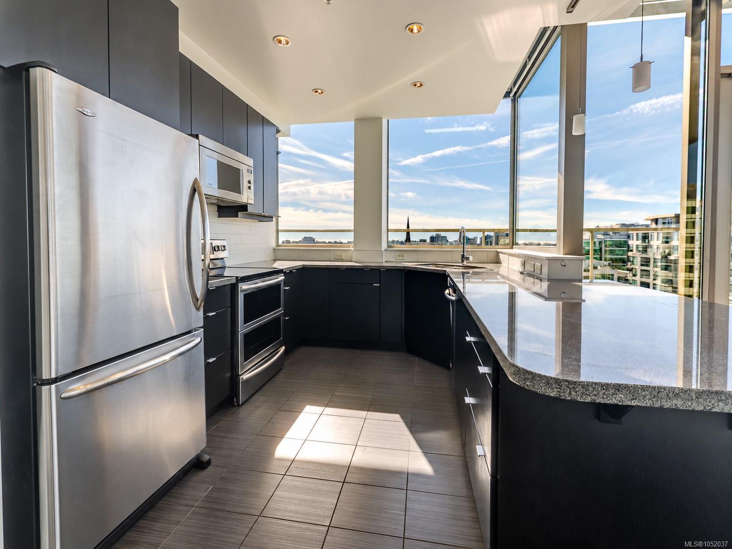 PH 1501-760 Johnson St — listing photo 7 of 37