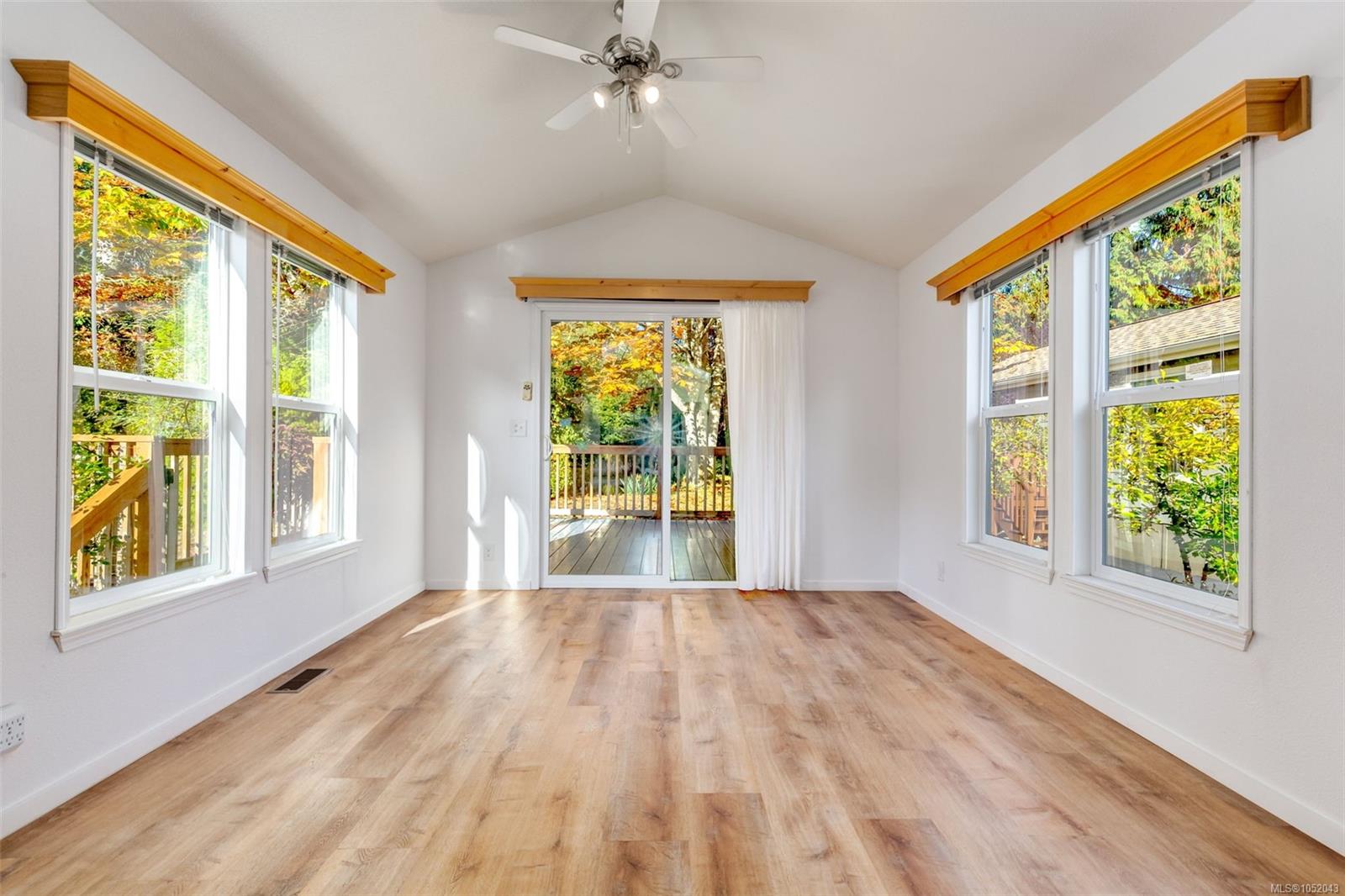 107-3042 River Rd — listing photo 13 of 41