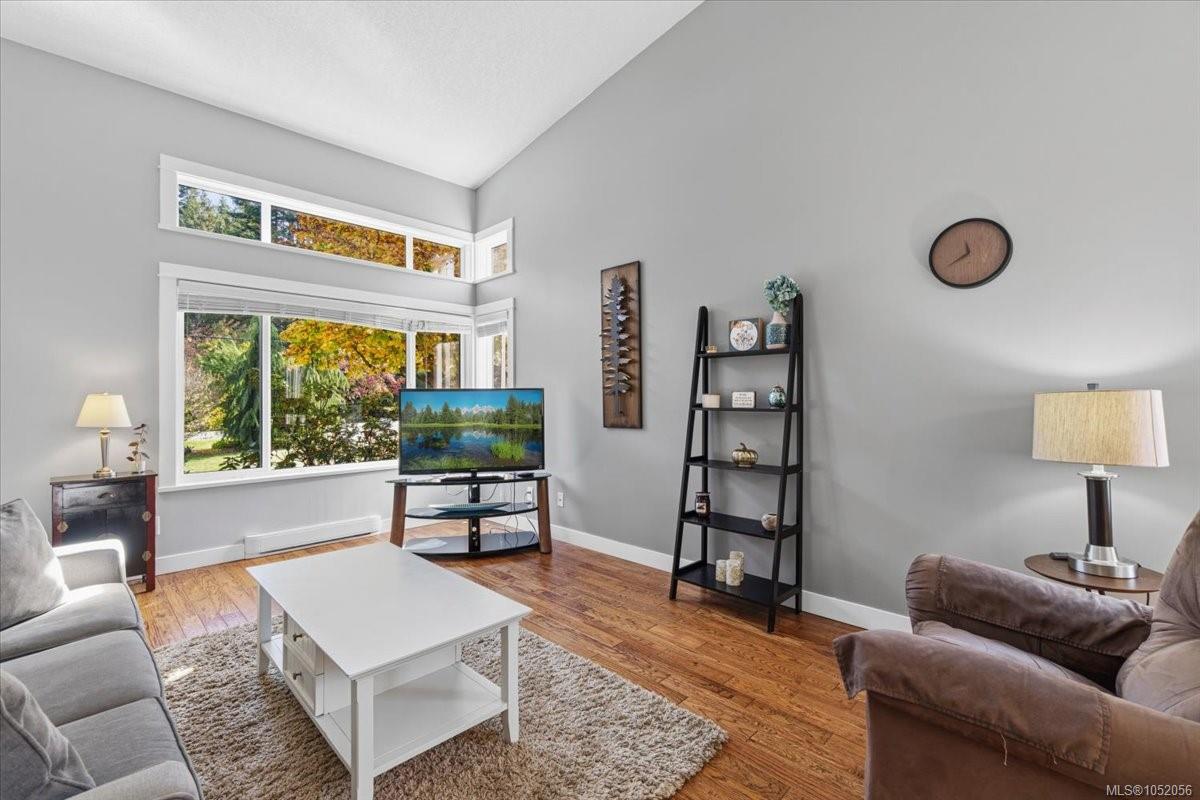 558 Johnstone Rd — listing photo 13 of 64