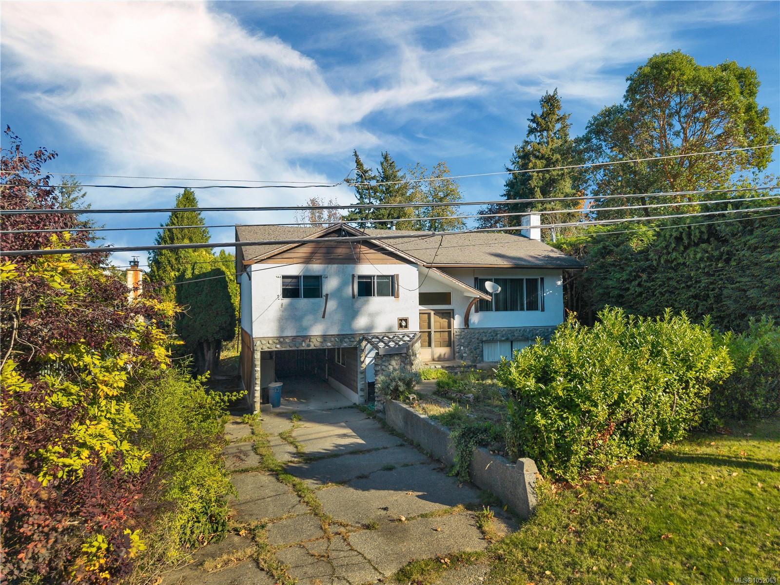 780 Westmere Rd — listing photo 3 of 13