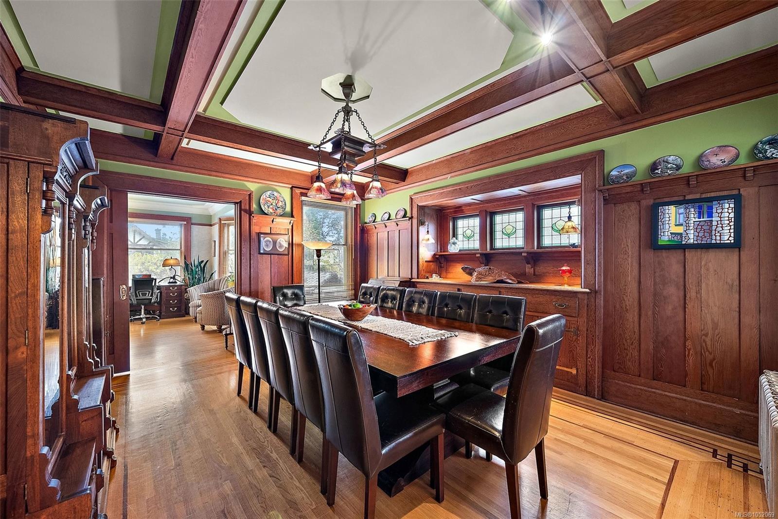 1900 Belmont Ave — listing photo 13 of 48