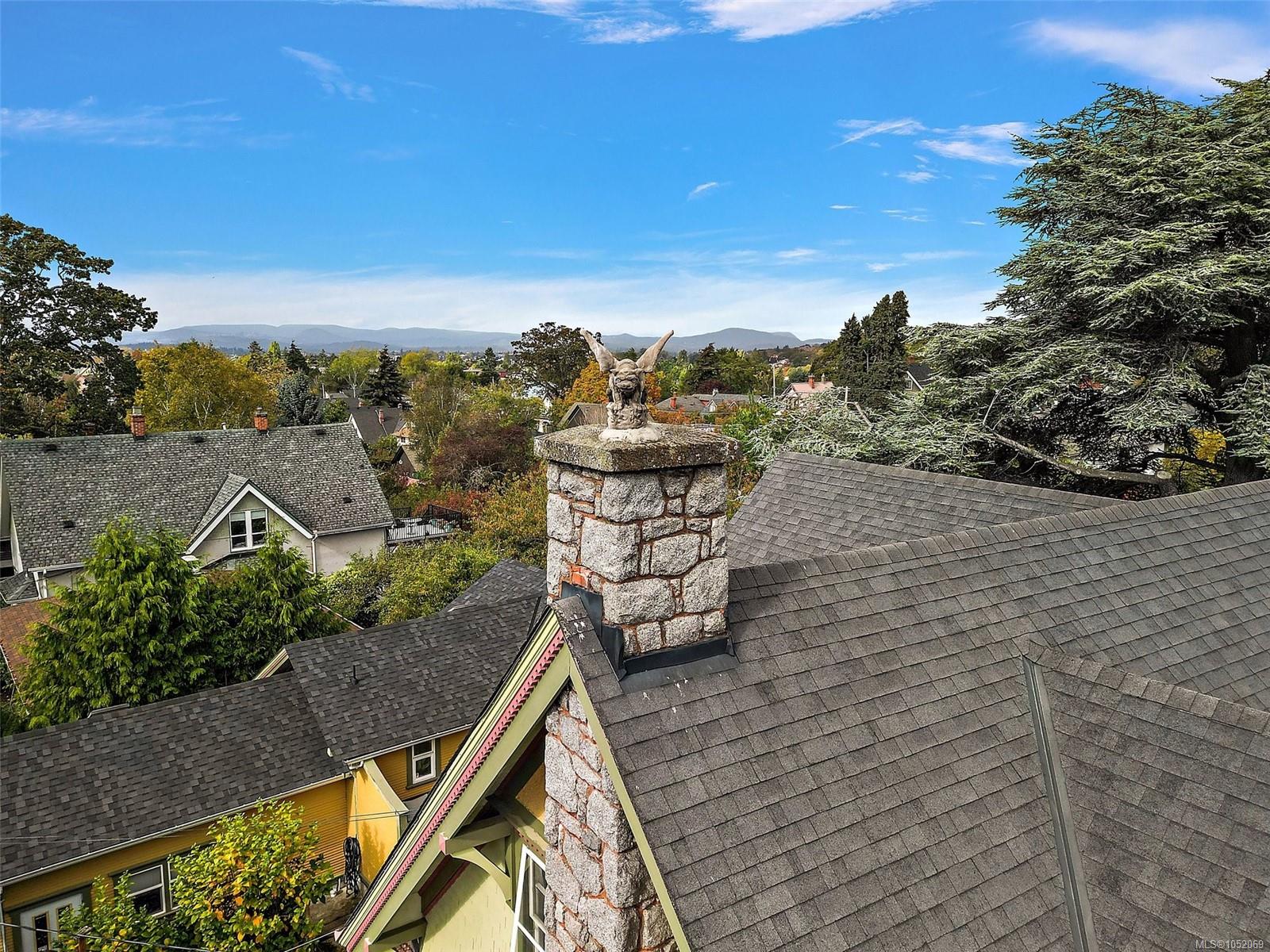 1900 Belmont Ave — listing photo 7 of 48