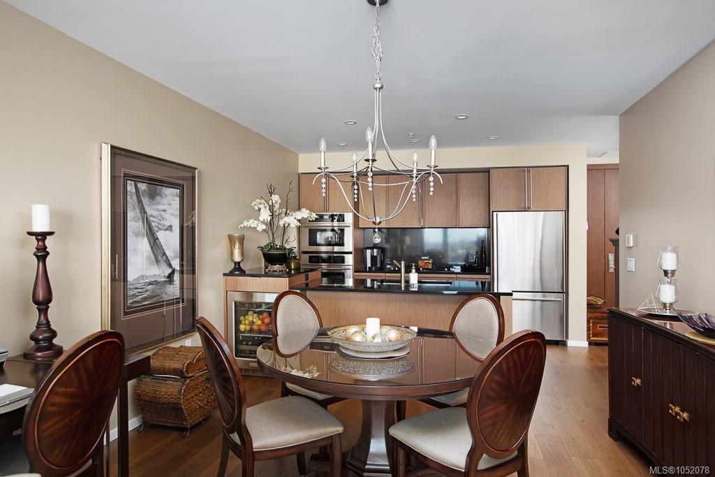 905-100 Saghalie Rd — listing photo 7 of 25