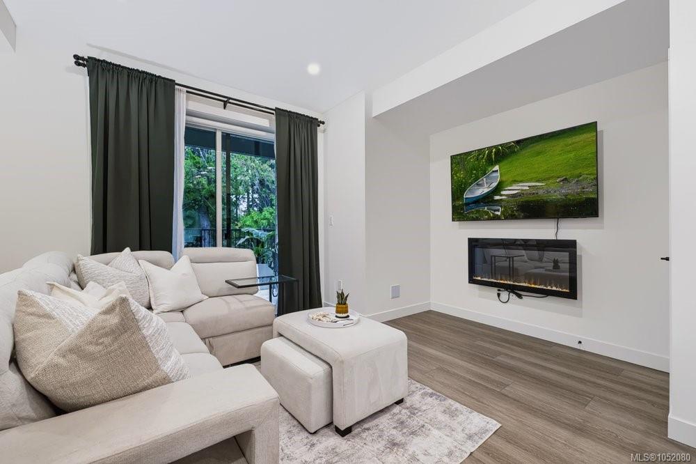 2831 Caster Pl — listing photo 13 of 30
