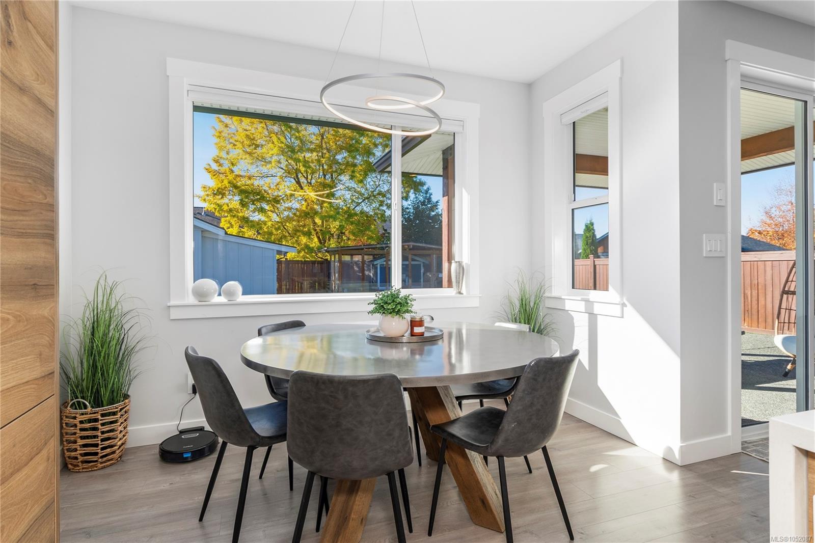 140 WALWORTH Rd — listing photo 11 of 42