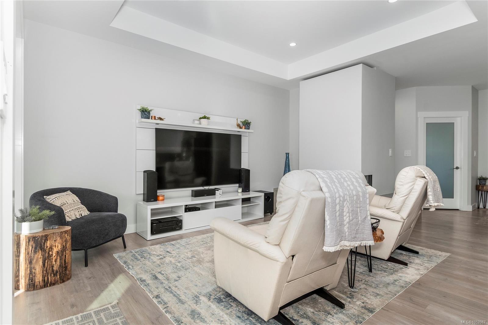 140 WALWORTH Rd — listing photo 14 of 42