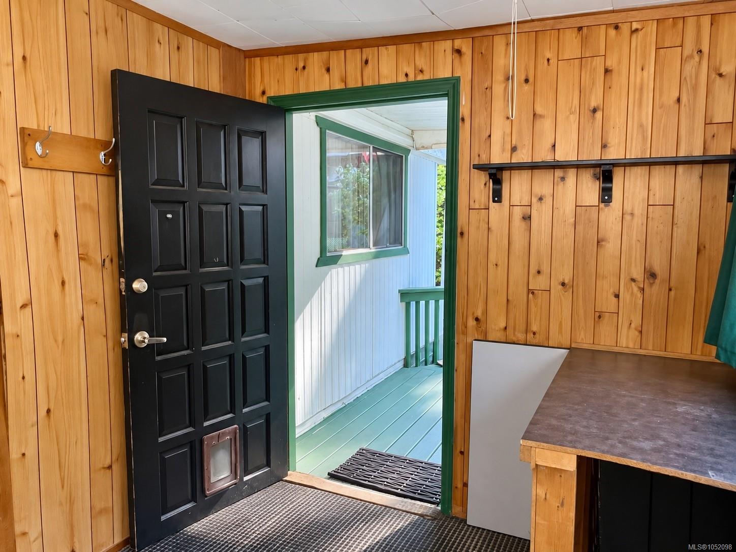 6-4544 Lanes Rd — listing photo 5 of 34
