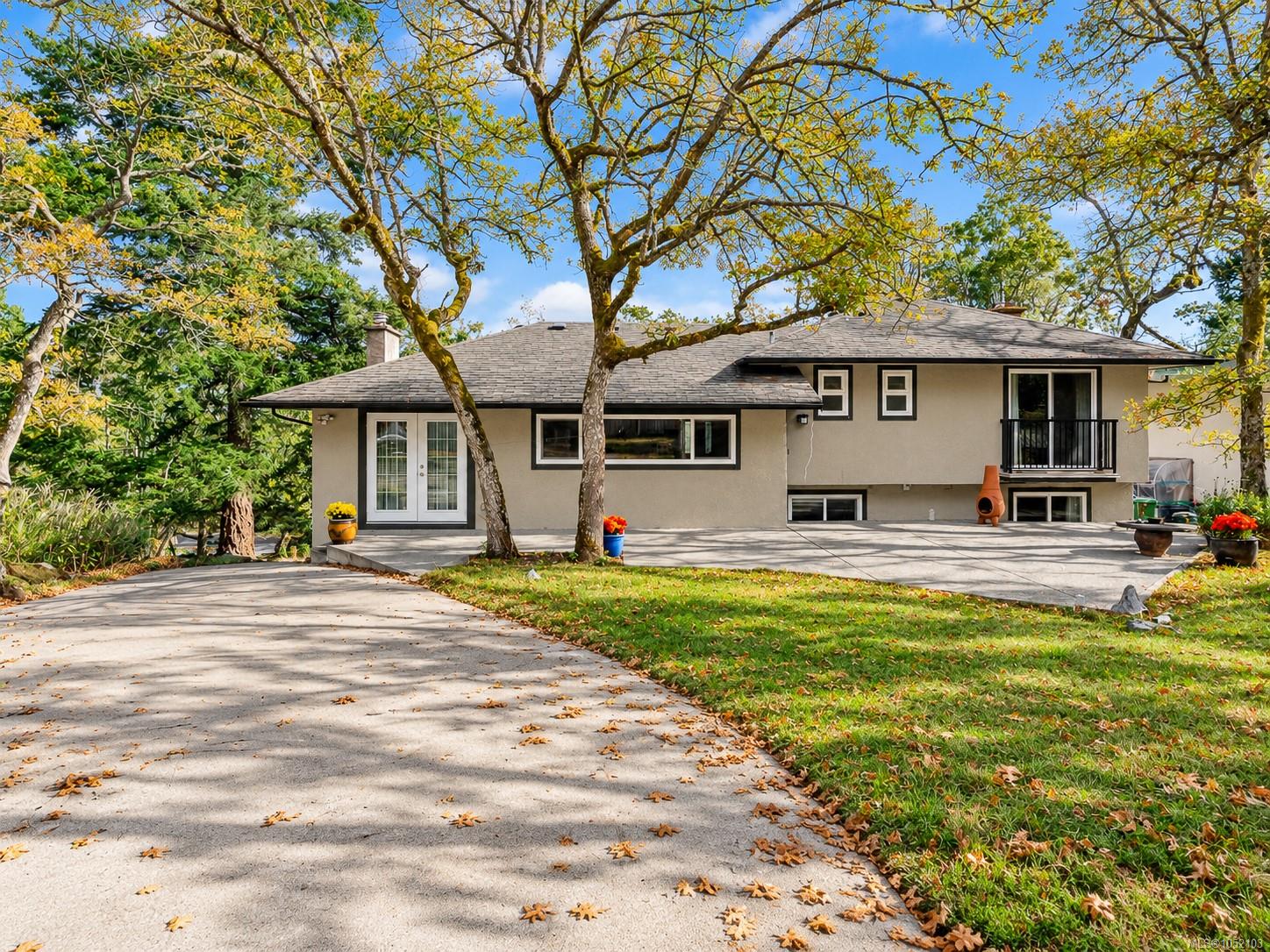 3524 Plymouth Rd, Oak Bay