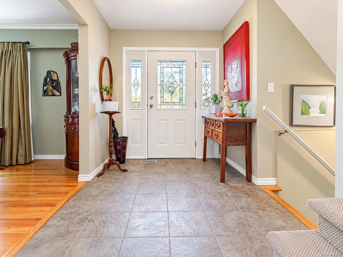 3524 Plymouth Rd — listing photo 12 of 46