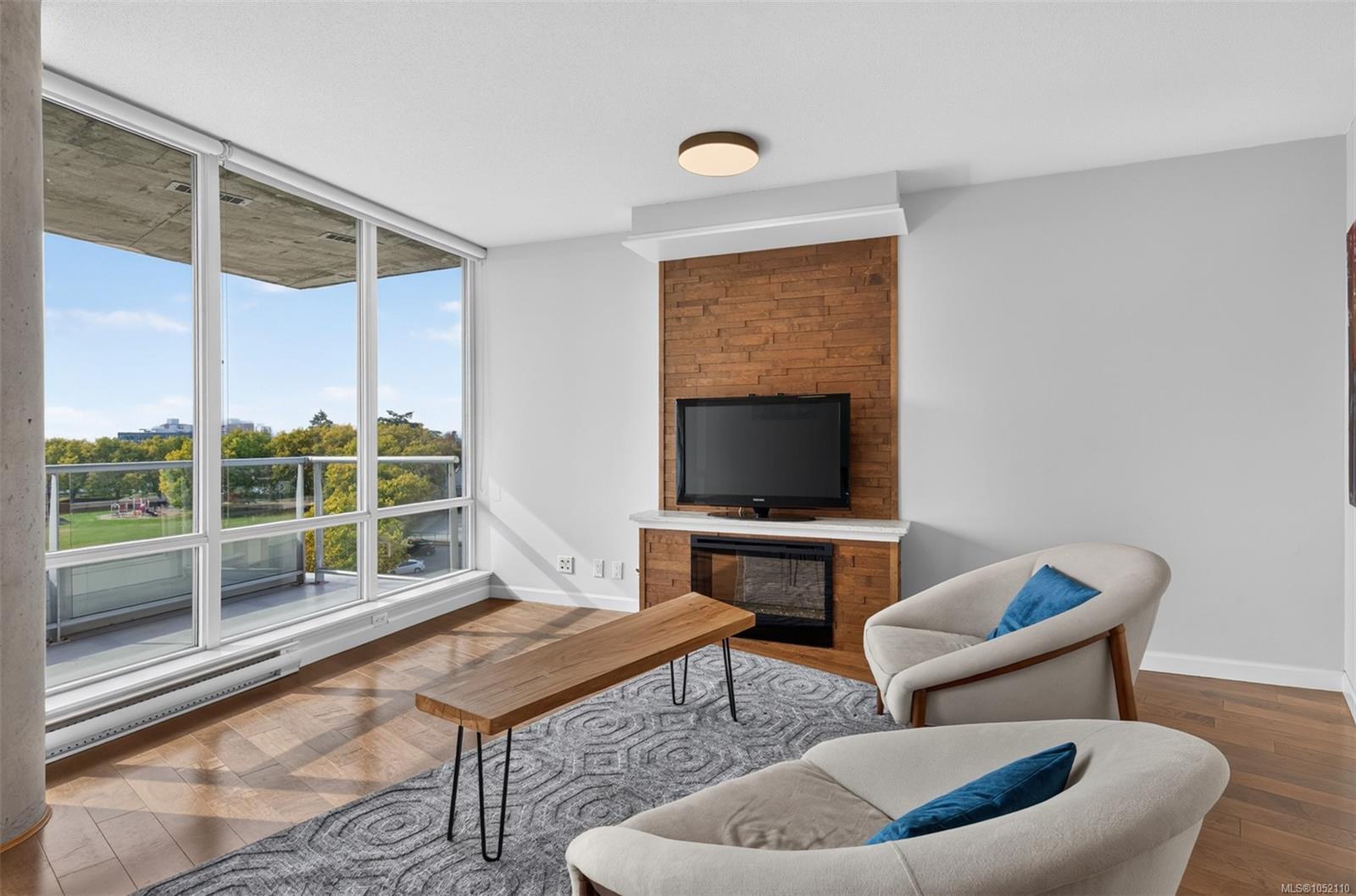 805-160 Wilson St — listing photo 12 of 62