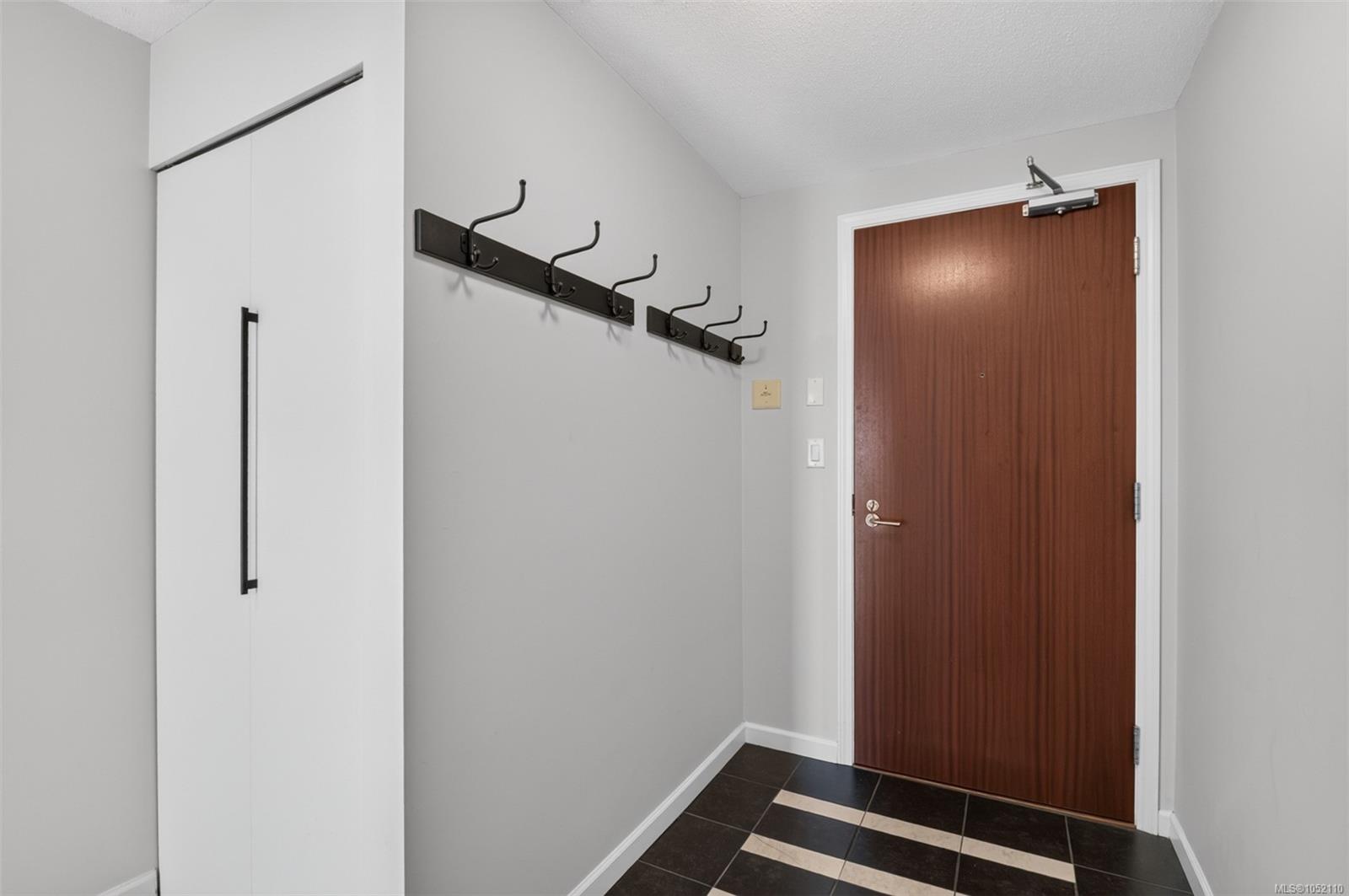 805-160 Wilson St — listing photo 9 of 62