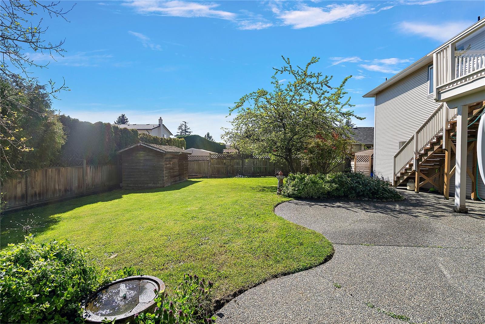 10347 Bowerbank Rd — listing photo 4 of 28