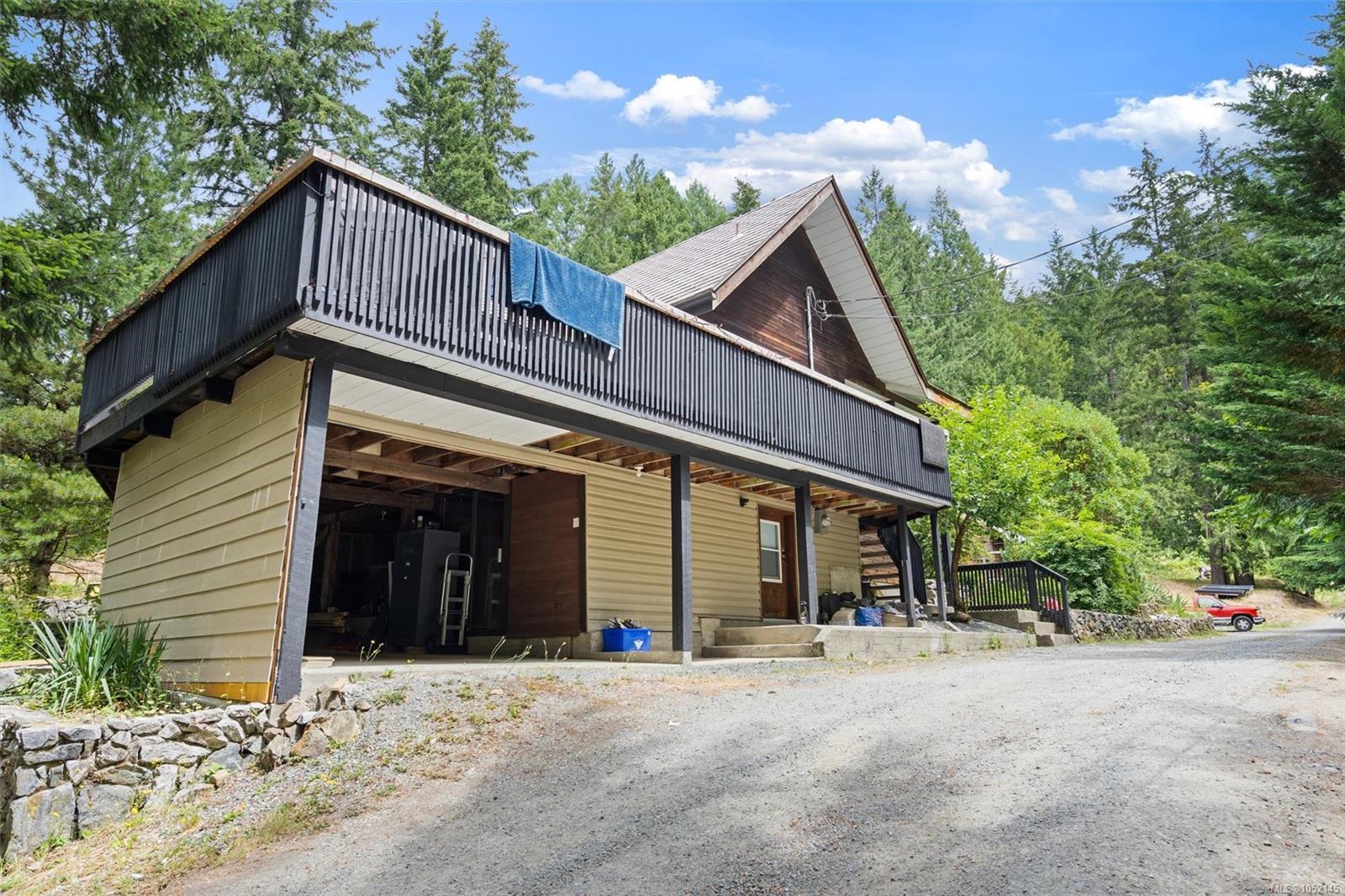 2099 Shawnigan Lake Rd — listing photo 5 of 57