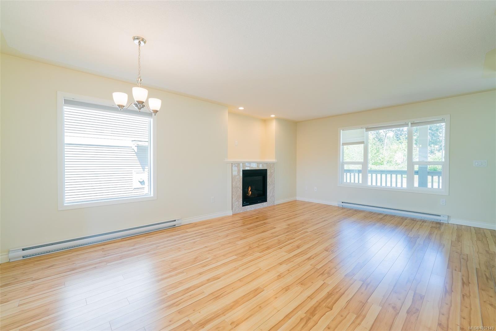 2145 Village Dr — listing photo 11 of 45