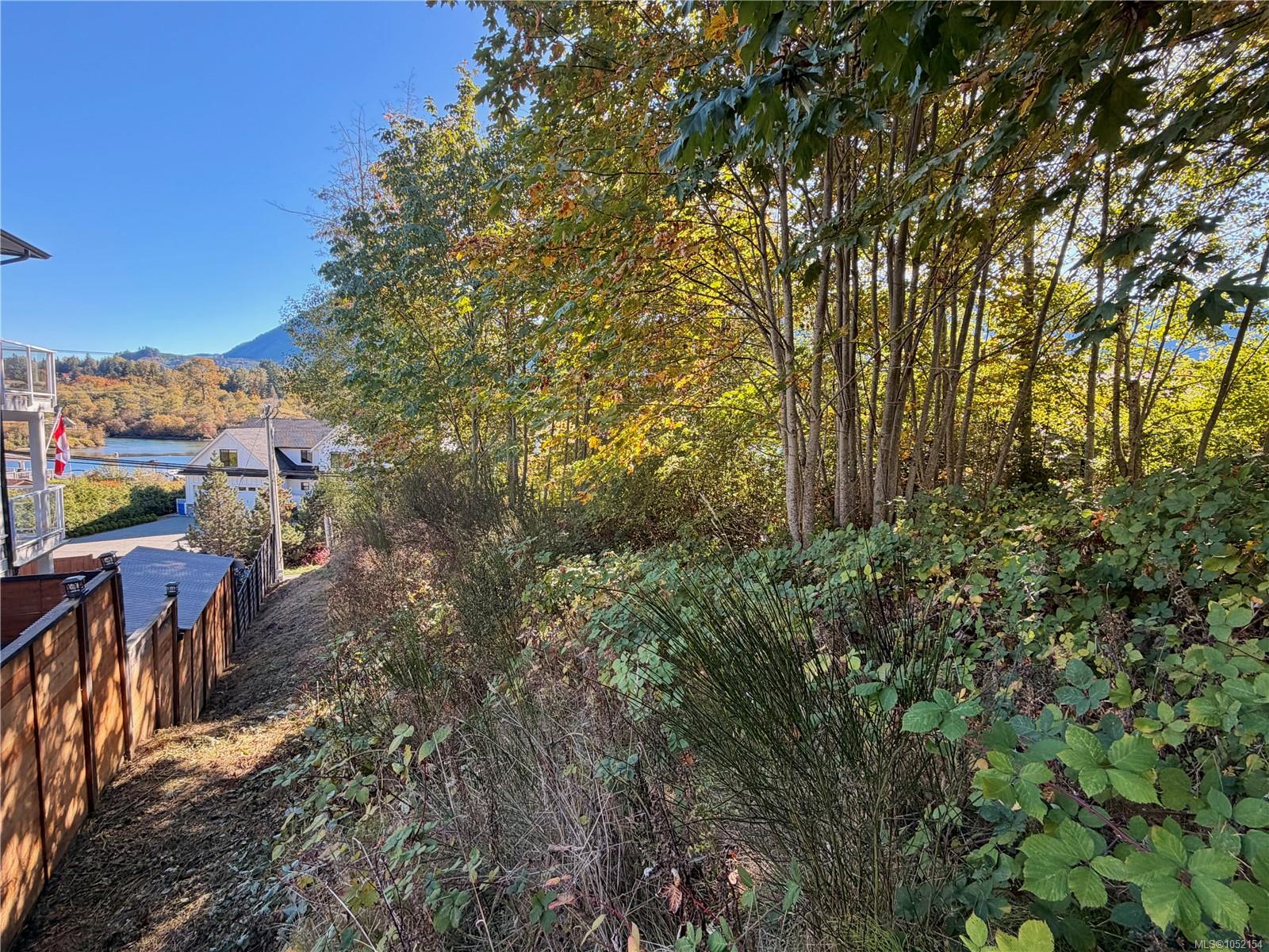 249 North Shore Rd — listing photo 11 of 12