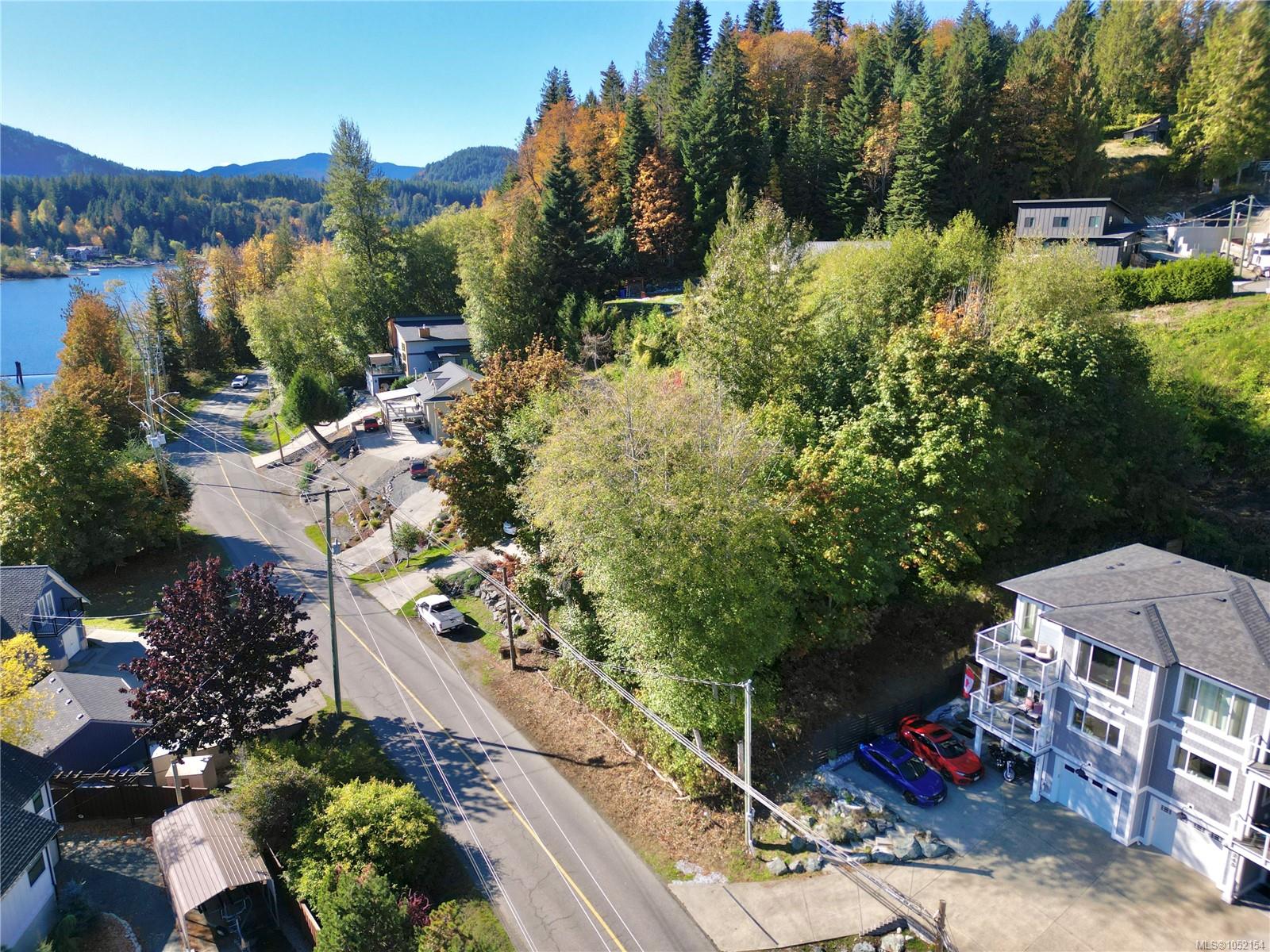 249 North Shore Rd — listing photo 8 of 12
