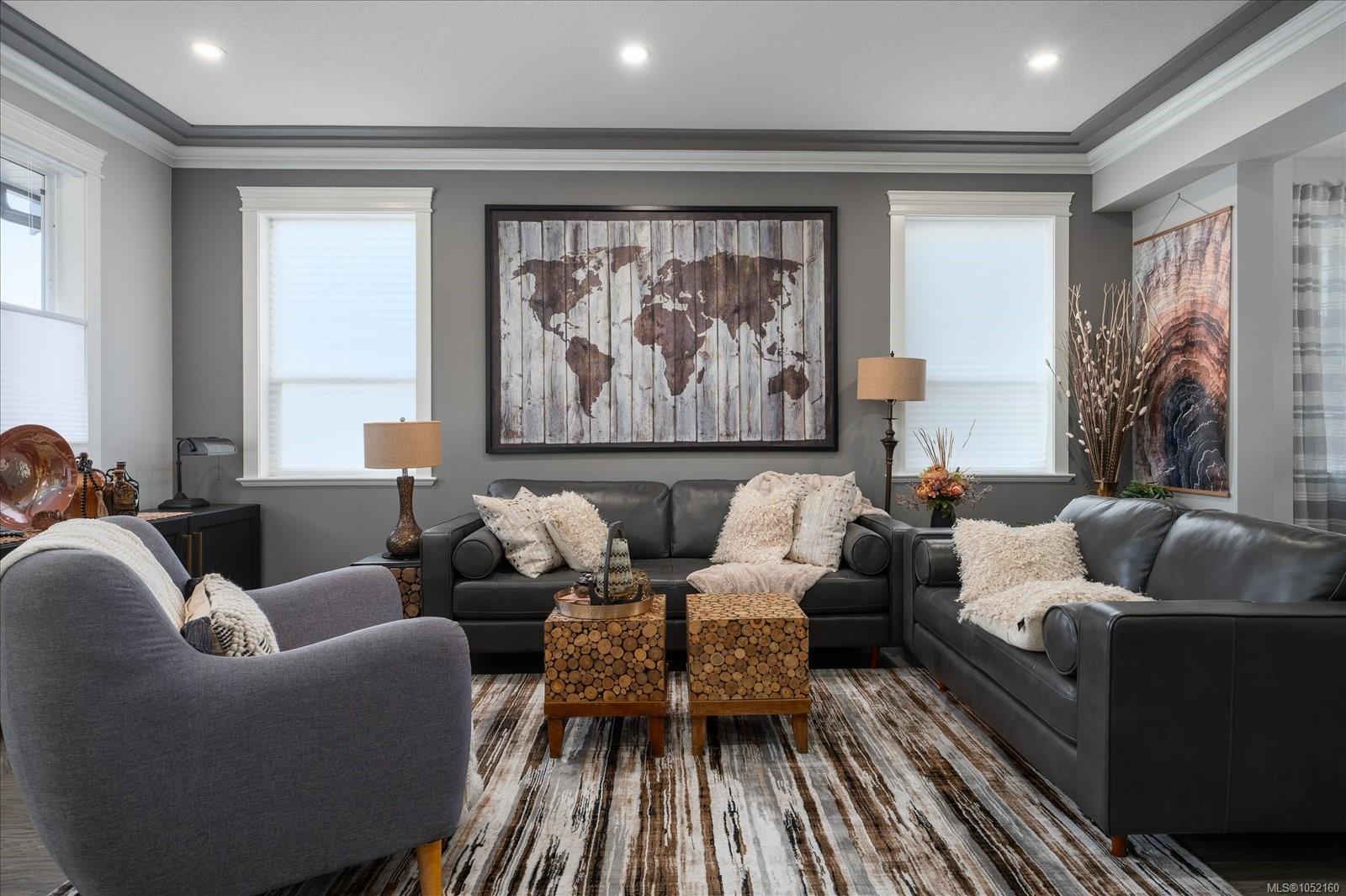 9048 Driftwood Dr — listing photo 3 of 71